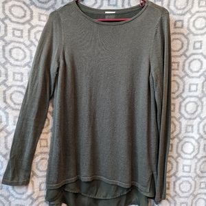 Chicos crew neck tunic sweater. Size 0.